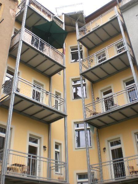 Neustadt-Fewo-Zentral-Guenstig-L6 Дрезден Экстерьер фото